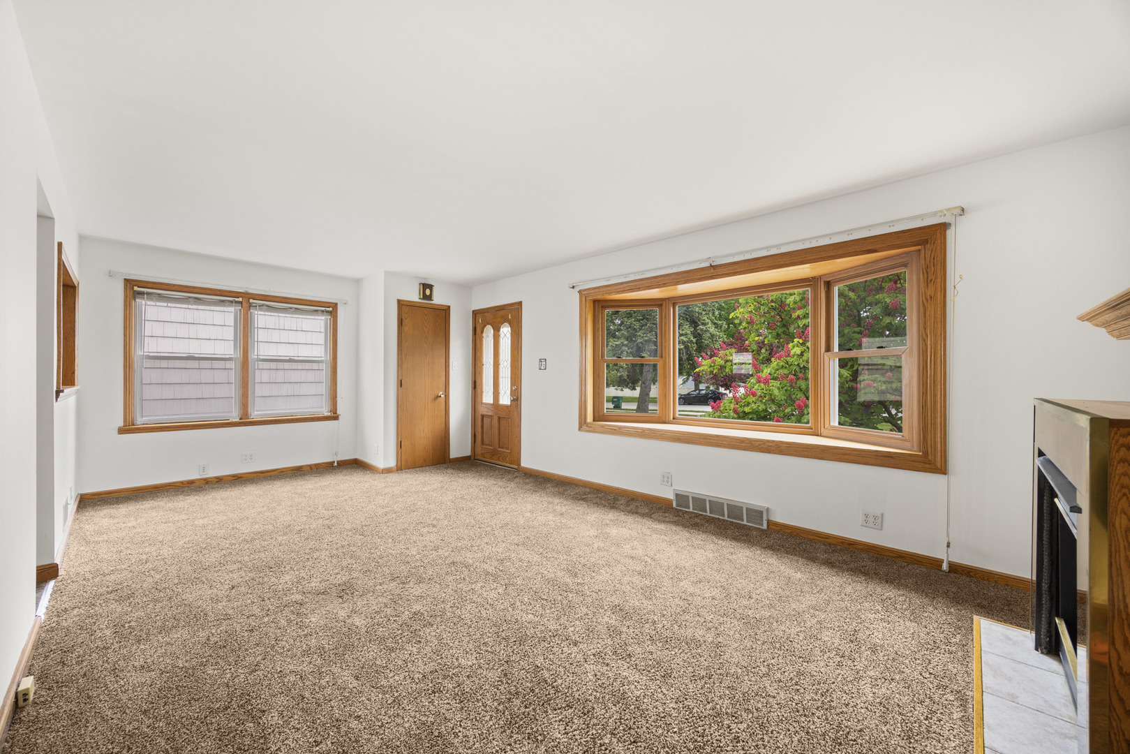 140 W Le Moyne Avenue