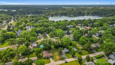 Tiny photo for 14 Lakewood Drive, Oakwood Hills, IL 60013 (MLS # 12487912)