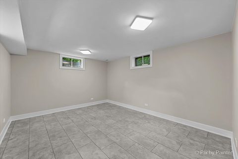 Tiny photo for 14 Lakewood Drive, Oakwood Hills, IL 60013 (MLS # 12487912)