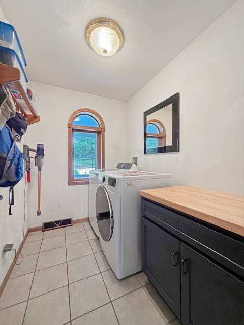 Tiny photo for 1954 Delmar Drive, Freeport, IL 61032 (MLS # 12687731)