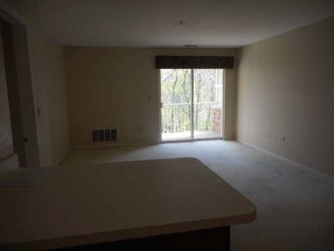 Tiny photo for 605 Barrington Avenue E #340, Dundee, IL 60118 (MLS # 12632377)