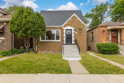 Photo of 9606 S Morgan Street, Chicago, IL 60643 (MLS # 12711148)