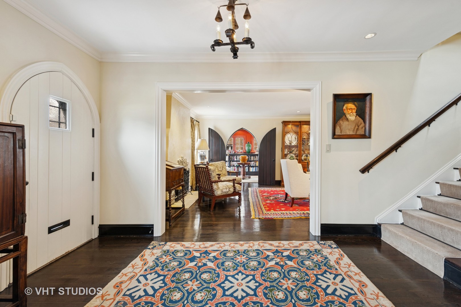 2448 Lincolnwood Drive