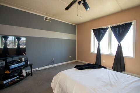 Tiny photo for 77 N Wolf Road N #509, Northlake, IL 60164 (MLS # 12626559)