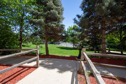 Tiny photo for 77 N Wolf Road N #509, Northlake, IL 60164 (MLS # 12626559)