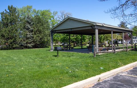 Tiny photo for 77 N Wolf Road N #509, Northlake, IL 60164 (MLS # 12626559)