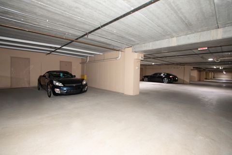 Tiny photo for 77 N Wolf Road N #509, Northlake, IL 60164 (MLS # 12626559)