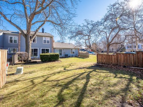 Tiny photo for 247 Driftwood Lane, Bloomingdale, IL 60108 (MLS # 12541899)