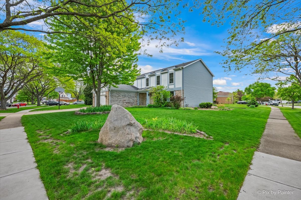 658 WAINSFORD Drive