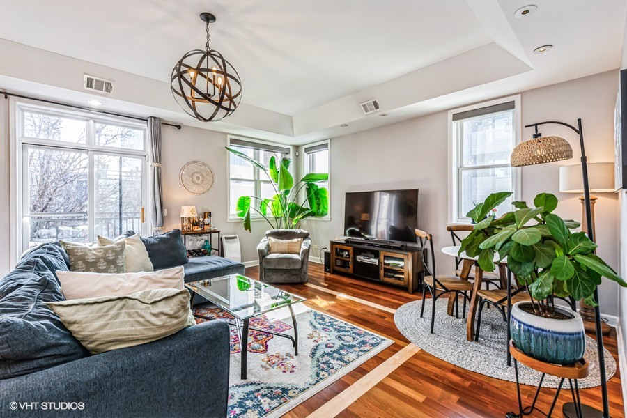 822 W Hubbard Street 2