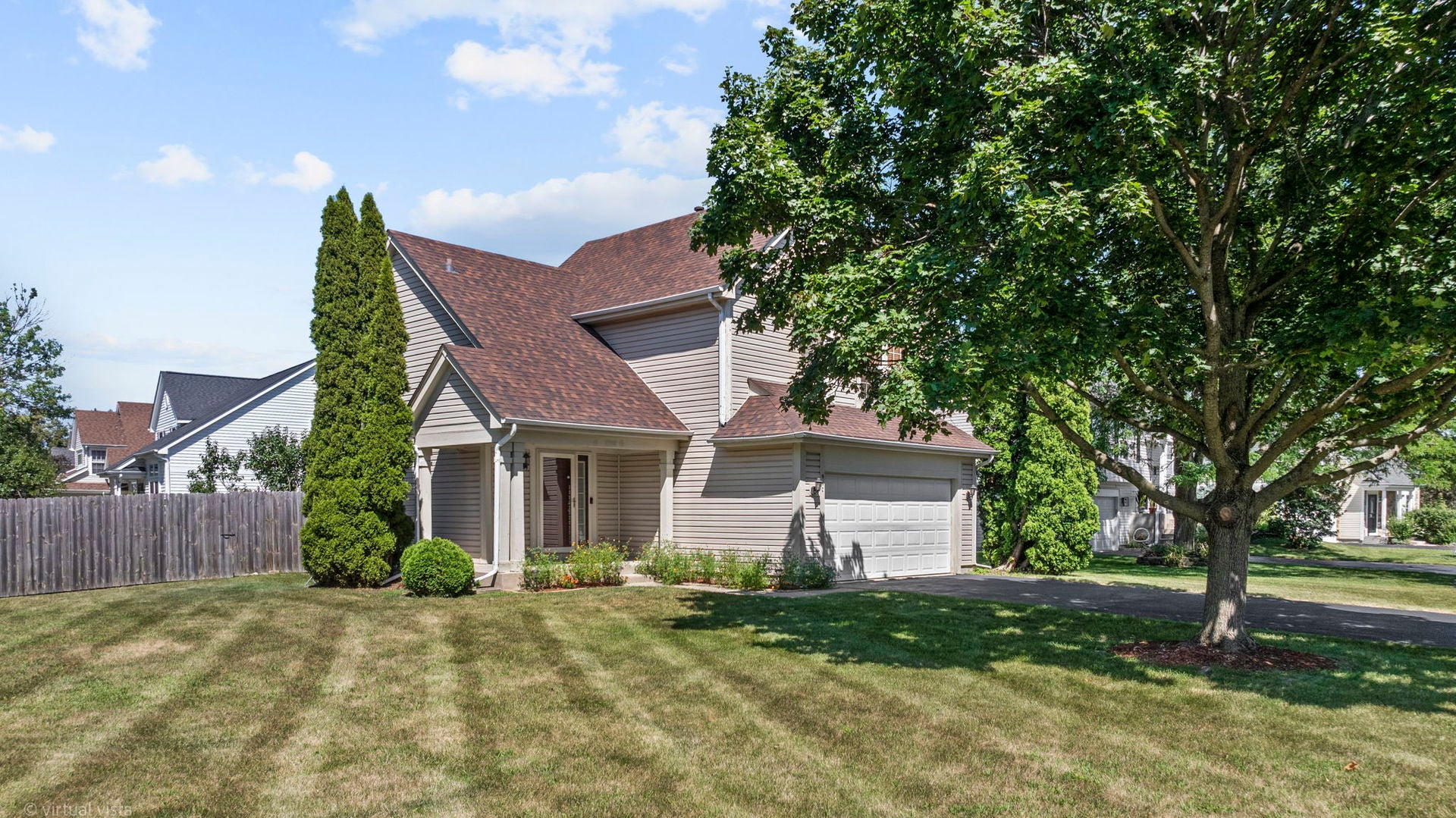 990 Pennwood Lane