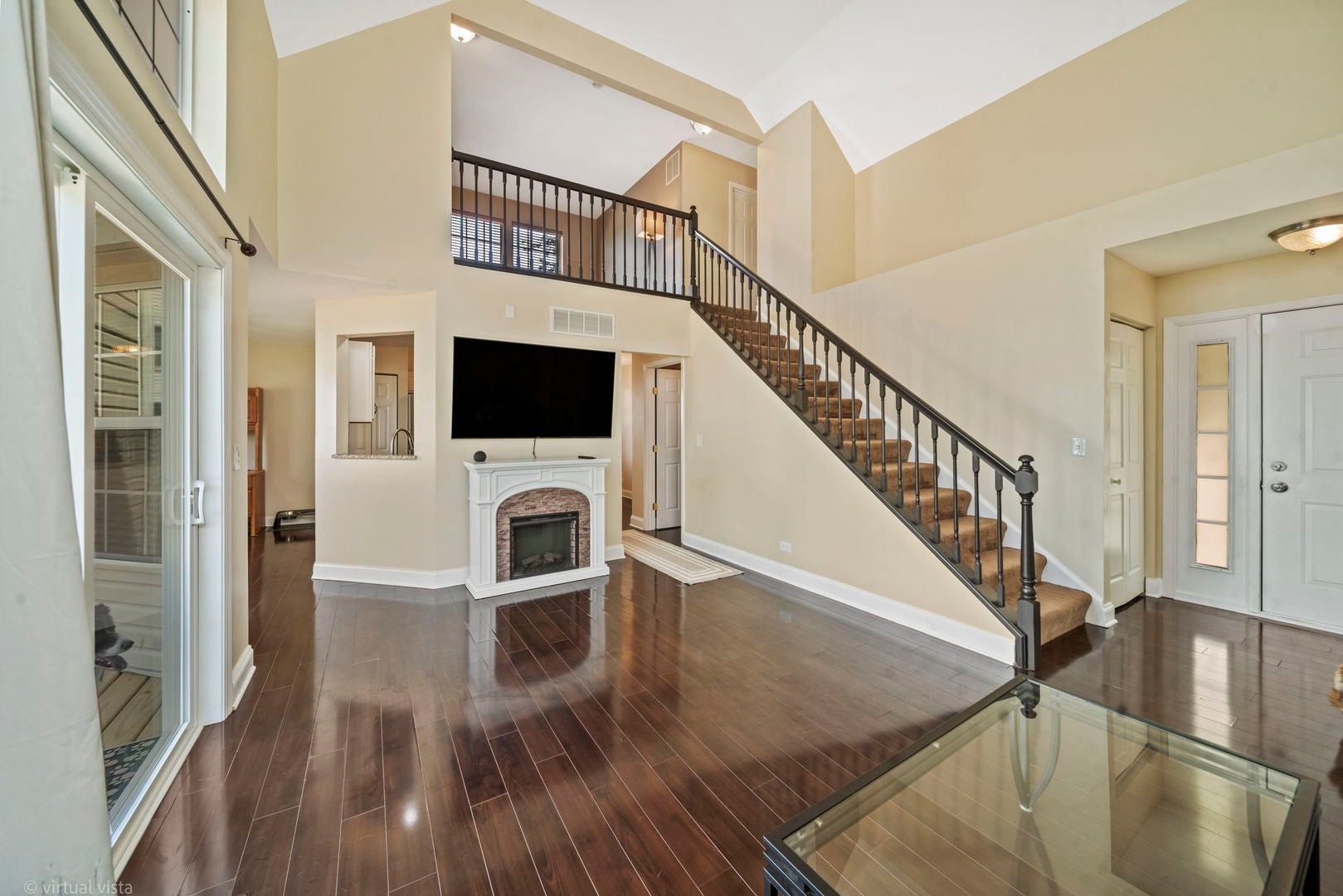 990 Pennwood Lane