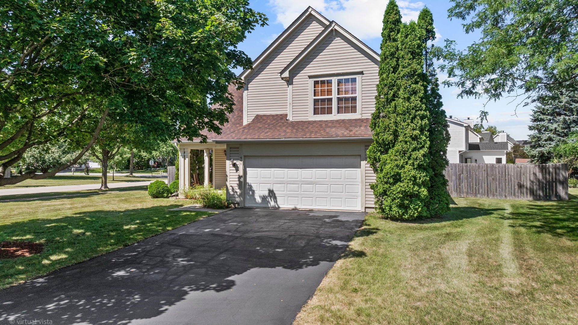 990 Pennwood Lane