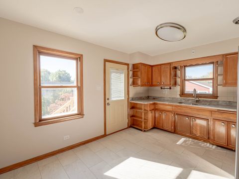 Tiny photo for 2228 High Ridge Parkway, Hillside, IL 60162 (MLS # 12544354)