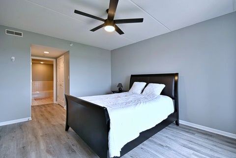Tiny photo for 1 N Beacon Place #601, La Grange, IL 60525 (MLS # 12798064)