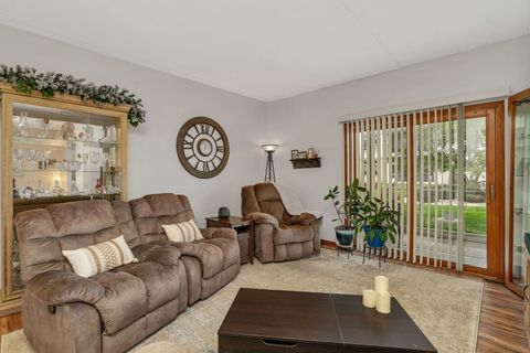 Tiny photo for 6430 Pine Cone Drive #1W, Tinley Park, IL 60477 (MLS # 12471089)