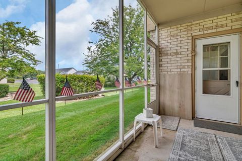 Tiny photo for 6430 Pine Cone Drive #1W, Tinley Park, IL 60477 (MLS # 12471089)