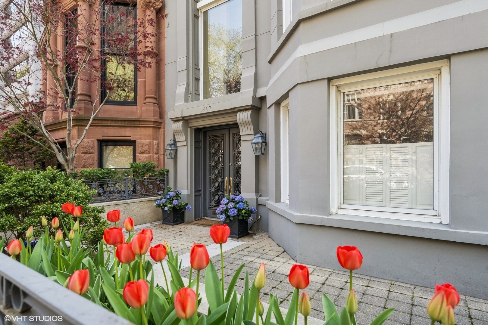 1407 N Dearborn Street