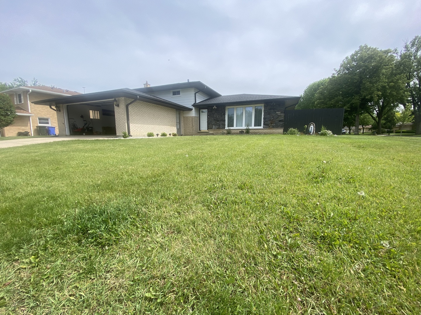 1801 E Aztec Lane