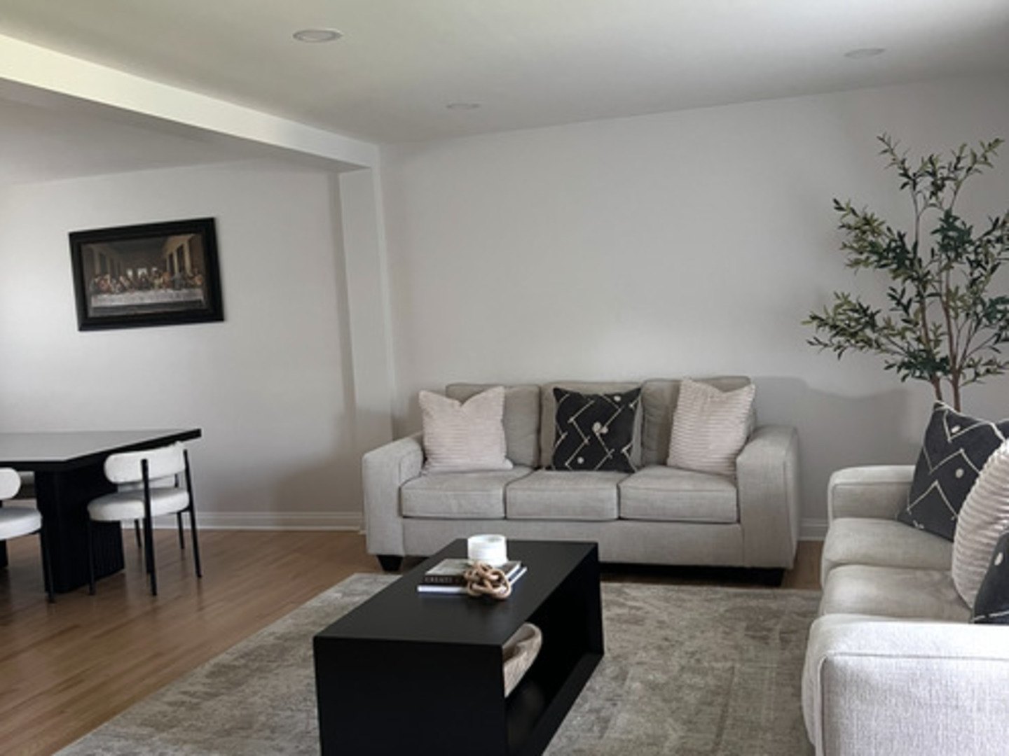 1801 E Aztec Lane
