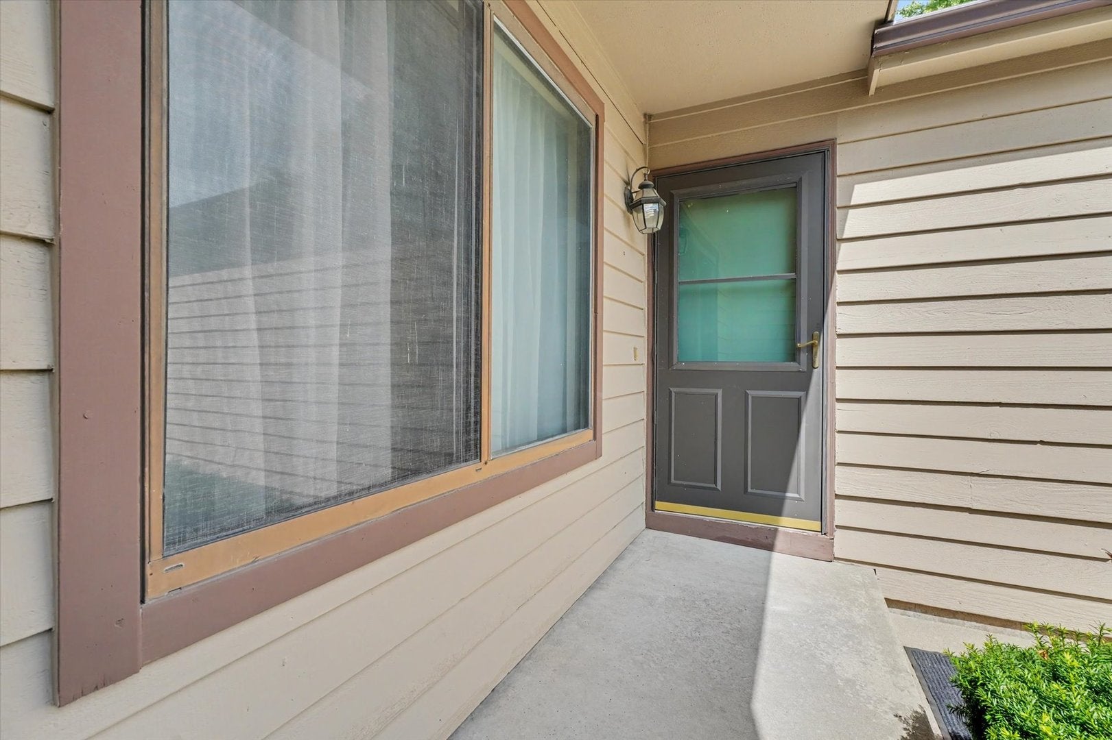 1214 Lancaster Drive 1214