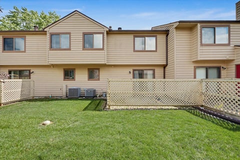 Tiny photo for 1214 Lancaster Drive #1214, Champaign, IL 61821 (MLS # 12690469)
