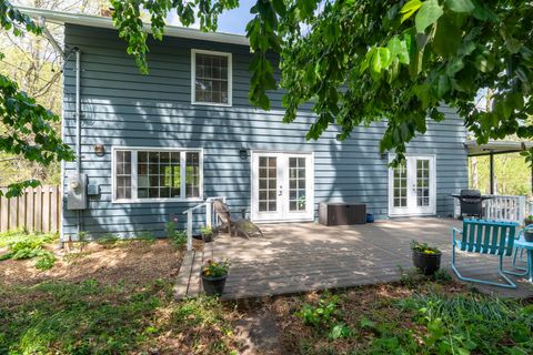 Tiny photo for 1305 W Tenney Drive, Carbondale, IL 62901 (MLS # 12619770)