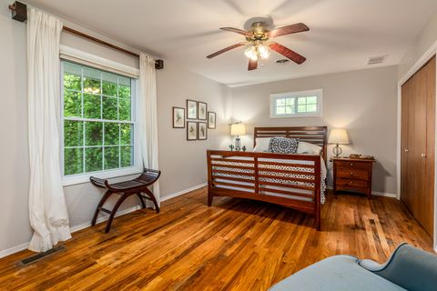 Tiny photo for 1305 W Tenney Drive, Carbondale, IL 62901 (MLS # 12619770)