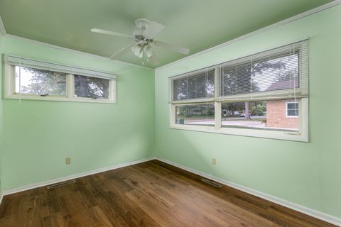 Tiny photo for 216 Forest Park Place, Ottawa, IL 61350 (MLS # 12495584)