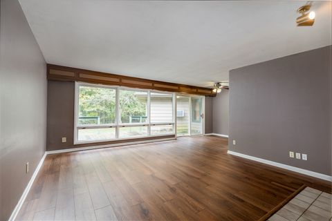 Tiny photo for 216 Forest Park Place, Ottawa, IL 61350 (MLS # 12495584)