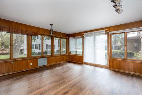 Tiny photo for 216 Forest Park Place, Ottawa, IL 61350 (MLS # 12495584)