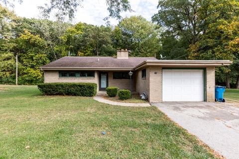 Tiny photo for 216 Forest Park Place, Ottawa, IL 61350 (MLS # 12495584)