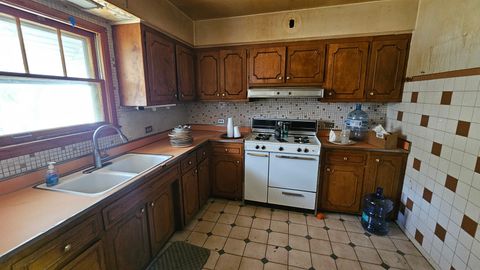 Tiny photo for 54 Hillcrest Avenue, Fox Lake, IL 60020 (MLS # 12512038)