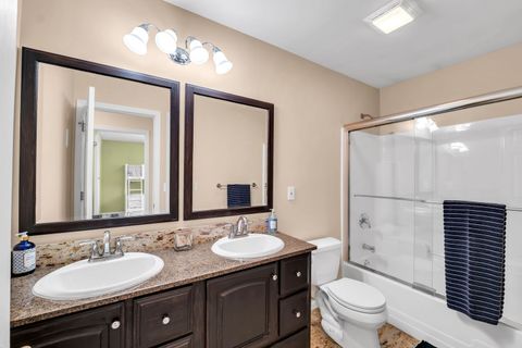 Tiny photo for 255 Midlane Drive, Crystal Lake, IL 60012 (MLS # 12520359)