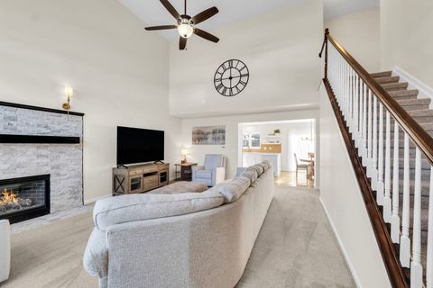 Tiny photo for 255 Midlane Drive, Crystal Lake, IL 60012 (MLS # 12520359)