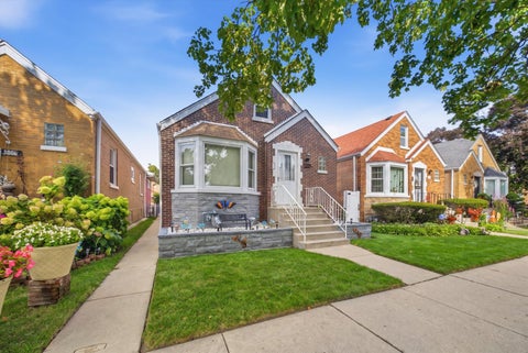 Tiny photo for 3804 S 59th Court, Cicero, IL 60804 (MLS # 12755592)