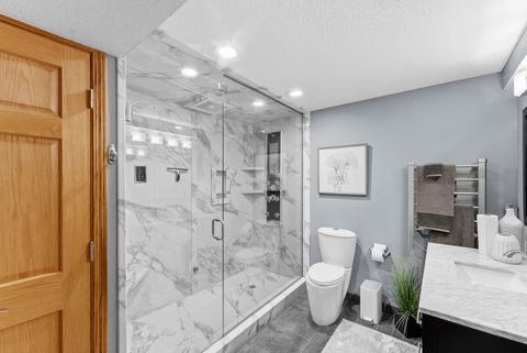 Tiny photo for 4986 Foxborough Court, Bettendorf, IA 52722 (MLS # 12635914)
