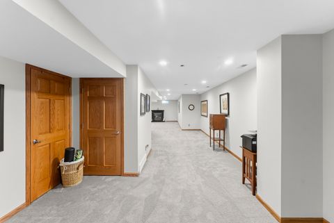 Tiny photo for 4986 Foxborough Court, Bettendorf, IA 52722 (MLS # 12635914)