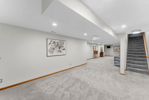 Tiny photo for 4986 Foxborough Court, Bettendorf, IA 52722 (MLS # 12635914)