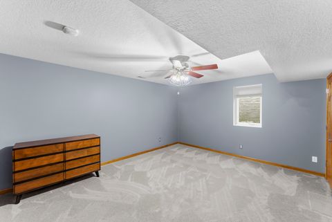 Tiny photo for 4986 Foxborough Court, Bettendorf, IA 52722 (MLS # 12635914)