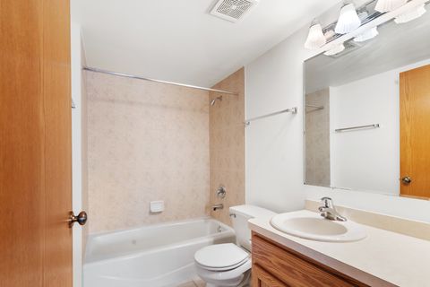 Tiny photo for 13919 W Leamington Drive #806, Crestwood, IL 60418 (MLS # 12428497)