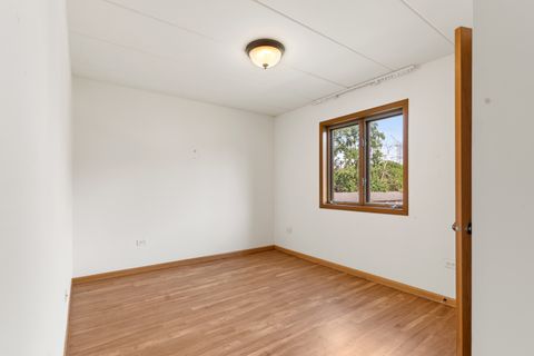 Tiny photo for 13919 W Leamington Drive #806, Crestwood, IL 60418 (MLS # 12428497)