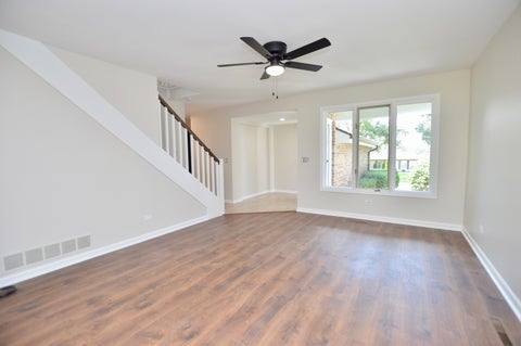 Tiny photo for 516 N Thornwood Drive #0, McHenry, IL 60050 (MLS # 12754703)