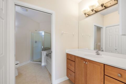 Tiny photo for 2671 Stone Circle #208, Geneva, IL 60134 (MLS # 12534290)