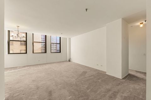 Tiny photo for 640 S Federal Street #702, Chicago, IL 60605 (MLS # 12512843)