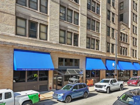 Tiny photo for 640 S Federal Street #702, Chicago, IL 60605 (MLS # 12512843)