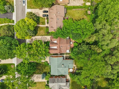 Tiny photo for 6741 N Ramona Avenue, Lincolnwood, IL 60712 (MLS # 12460935)