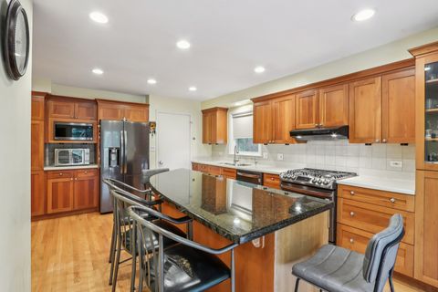 Tiny photo for 6741 N Ramona Avenue, Lincolnwood, IL 60712 (MLS # 12460935)