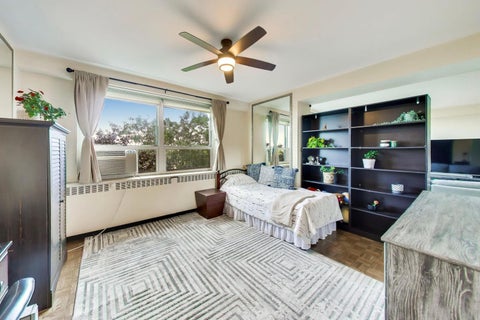 Tiny photo for 3180 N Lake Shore Drive #4G, Chicago, IL 60657 (MLS # 12700537)