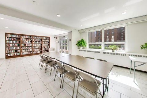 Tiny photo for 3180 N Lake Shore Drive #4G, Chicago, IL 60657 (MLS # 12700537)